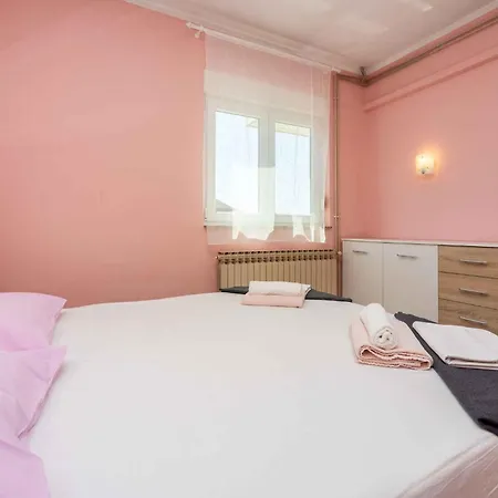 In 39218 Apartament