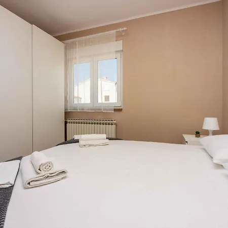 Appartamento In 39218 *