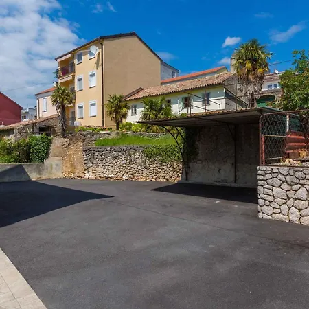 Apartament In 39218 Crikvenica