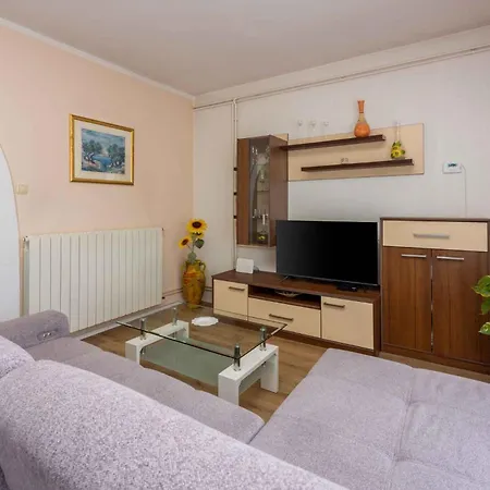 In 39218 Apartament Crikvenica